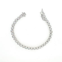 Load image into Gallery viewer, Crystal Heart Tennis Bracelet (VIP4)
