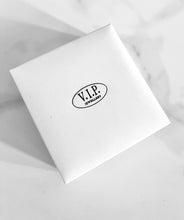 Load image into Gallery viewer, Crystal Crossover Bangle ( VIP 56)
