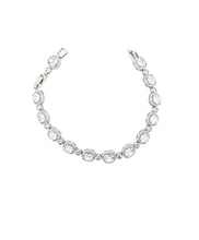 Load image into Gallery viewer, Halo Design Crystal Bracelet (Vip30)
