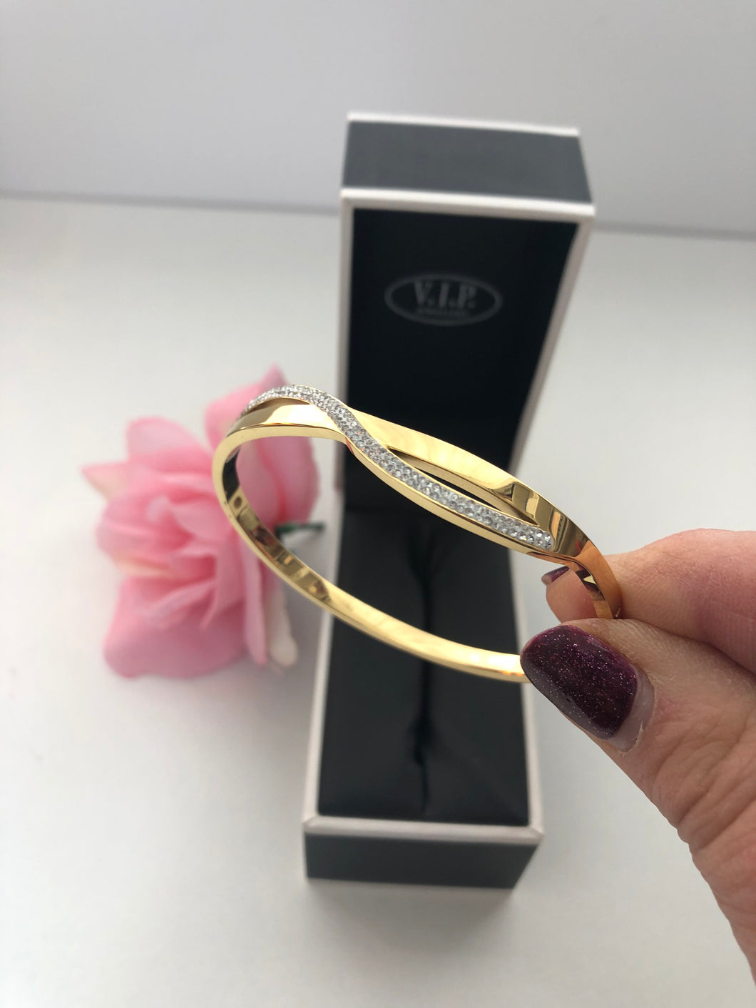 Gold Crystal  Crossover Bangle ( VIP 56G)